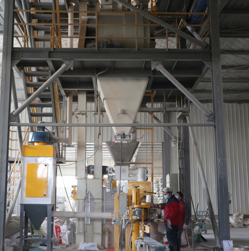 Tá tús á chur amárach le hobair athchóirithe atá beartaithe ar 22 scoil a thóg Western Building Systems